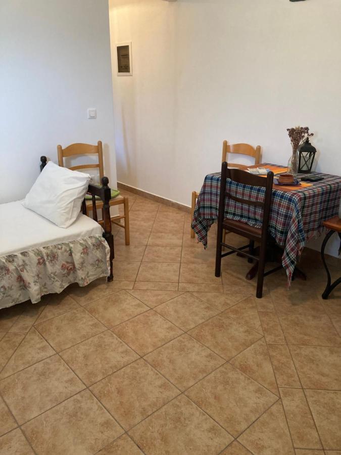 Agkyra Rooms Aladhinon 外观 照片