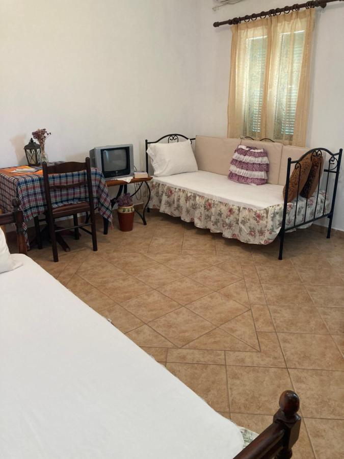 Agkyra Rooms Aladhinon 外观 照片